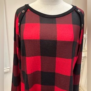 Jordann red and black plaid pullover top